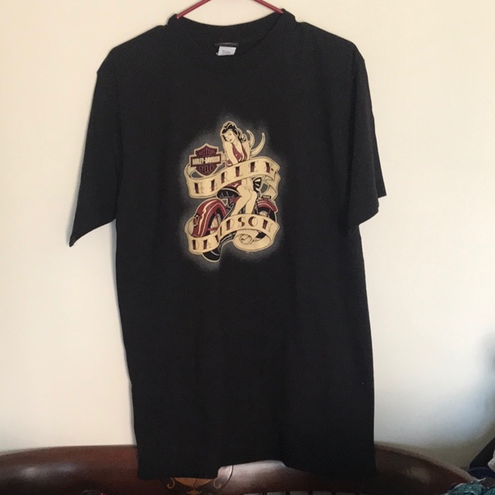 Retro girls Harley Davidson black tee. Unisex!